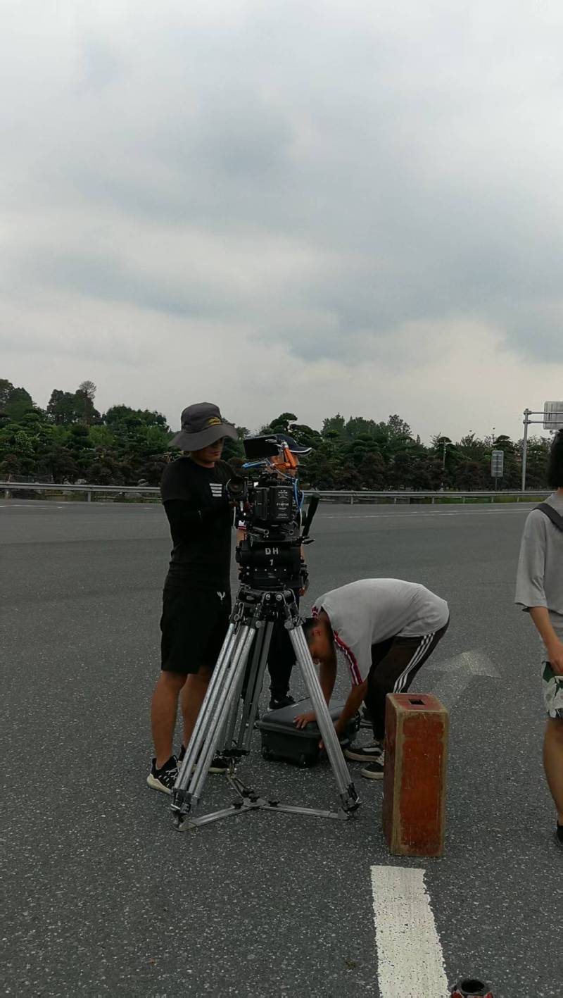 斗门区TVC拍摄公司：唤醒集体记忆，构建跨代际沟通桥梁